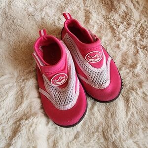 Kids Pink Water Shoes